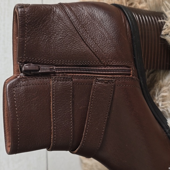 Clarks Collection Ultimate Comfort Hollis Pearl Ankle Boots-NWOT - Picture 6 of 9